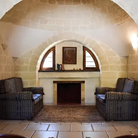 Trulli Monte Madre 圣维托诺曼